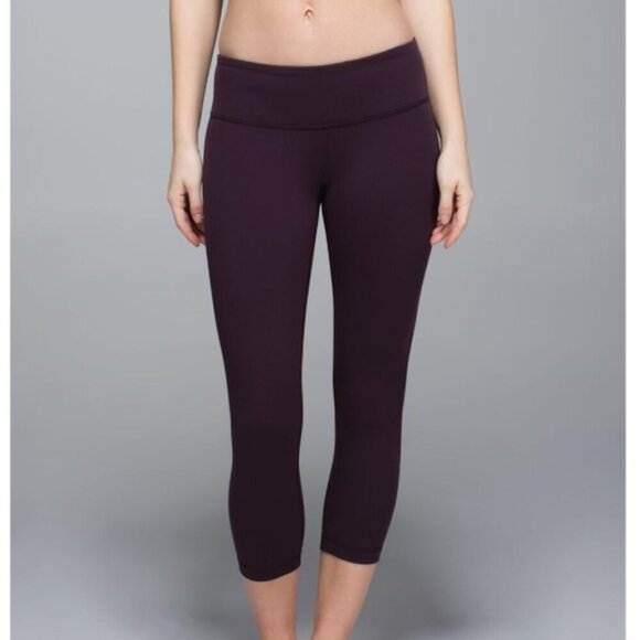 Lululemon Wunder Under Crop II *Full-On Luon Black Cherry womens size 6 - Picture 1 of 10
